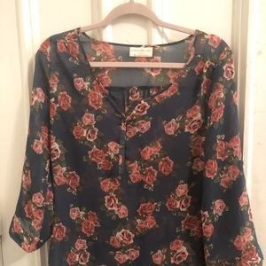 Floral print blouse